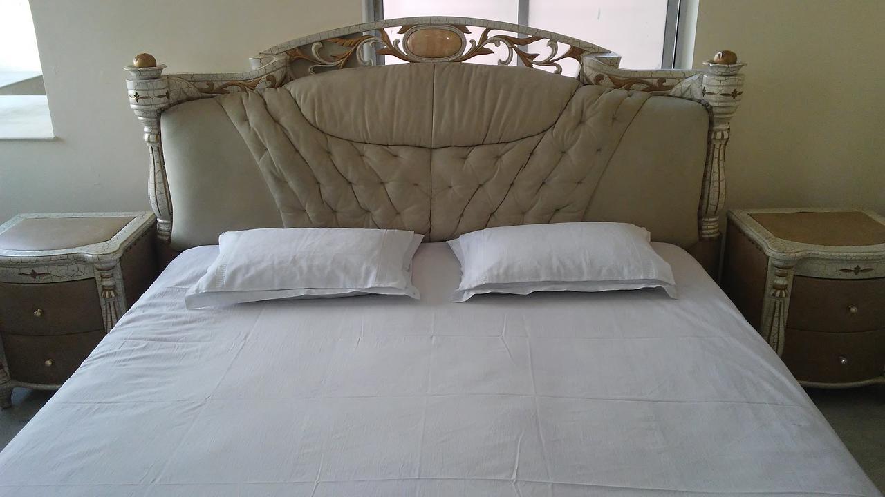 Отель Royal Paying Guest Калькутта Экстерьер фото